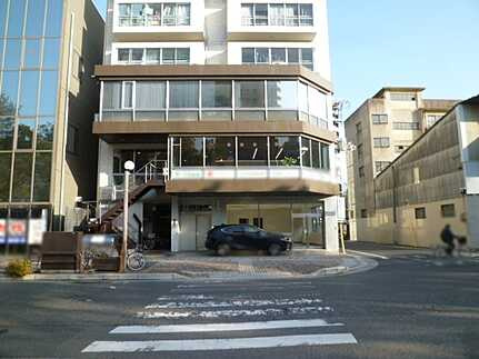 ブルーシャトービル