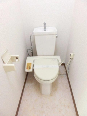 【トイレ】 | アメニティパレスワタナベ | ※同タイプの別の部屋の写真です。