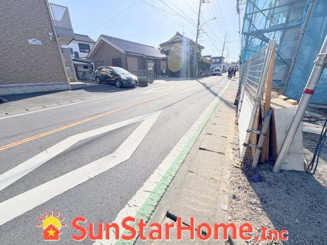 【サンスターホーム】青梅市大門2丁目　新築3号棟の前面道路含む現地写真