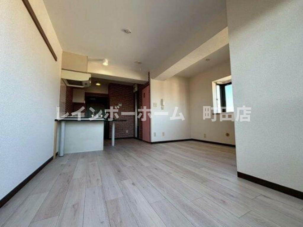 第２山美ビルの居間・リビング