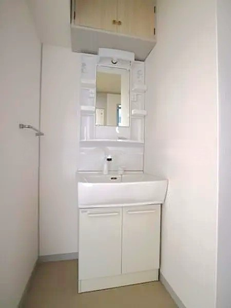 川崎第64ビル【キャッシュバック対象】の独立洗面台|独立洗面化粧台が付いています