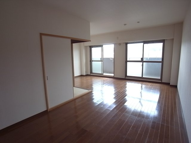 プランドールⅠの居間・リビング