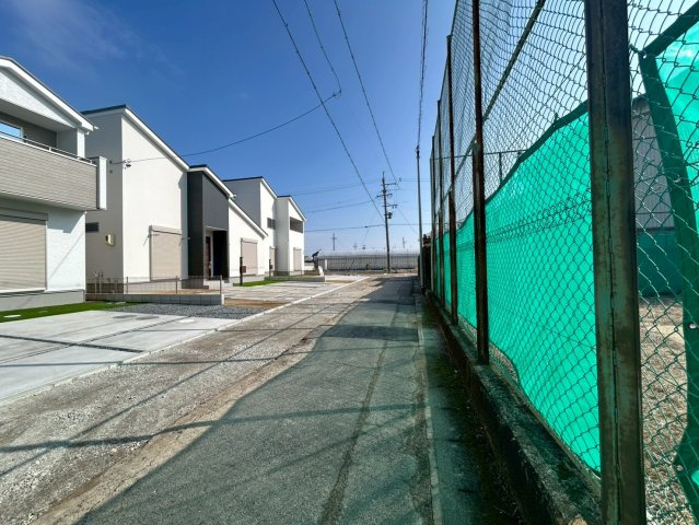 グラファーレ　一宮市西大海道3期　全4区画分譲の前面道路含む現地写真|■前面道路　■ヤマダ不動産　株式会社リライフ　
■夢のマイホーム購入をフルサポートします！