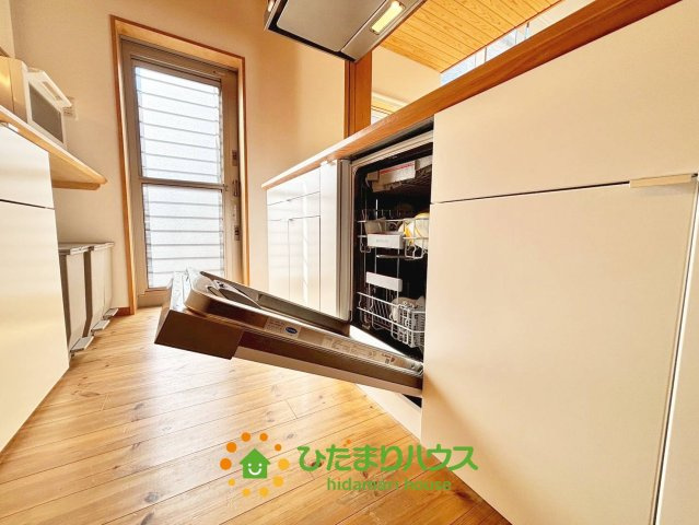 久喜市葛梅２丁目　中古一戸建ての設備|ボッシュ製の食洗機で、食器洗いの手間も省けます！