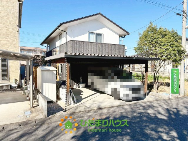 久喜市葛梅２丁目　中古一戸建ての外観|焼杉と漆喰を使用した外壁！こだわりの詰まった注文住宅です！
