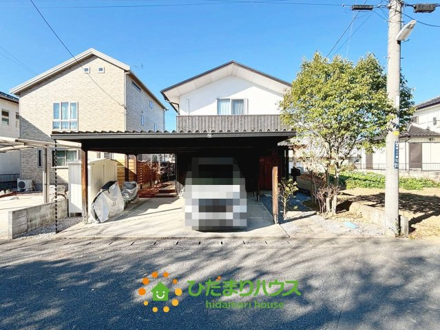 久喜市葛梅２丁目　中古一戸建ての外観|前面道路幅員は約6ｍ有り、運転が苦手な方も安心して駐車が出来ます！