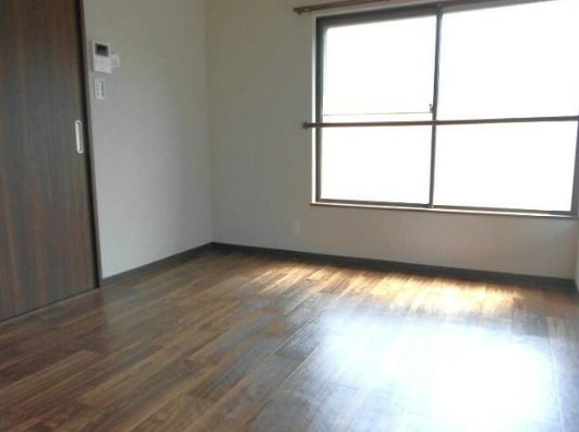 中野区上高田２丁目のアパートの居間・リビング