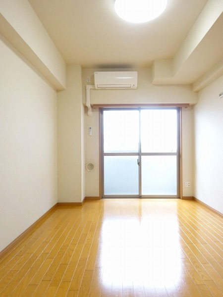 アルファコート西川口Ⅳの居間・リビング