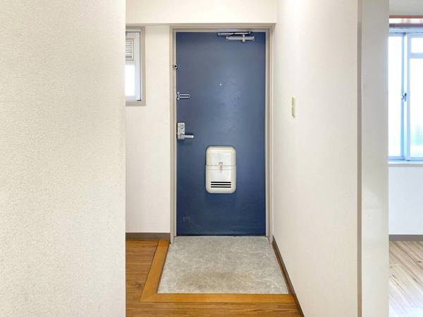 ビレッジハウス田谷1号棟の玄関|ビレッジハウスの同一物件・同一タイプの間取りの写真です