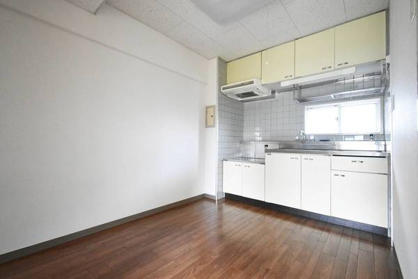 ビレッジハウス田谷1号棟のキッチン|ビレッジハウスの同一物件・同一タイプの間取りの写真です