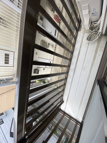 ハイツシバタ2号館のバルコニー