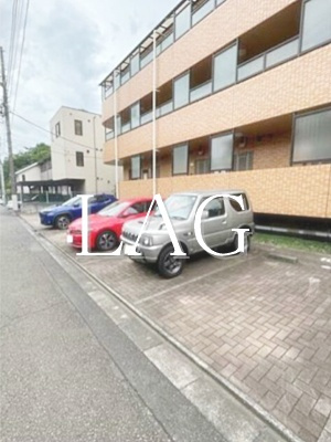 【駐車場】 | エクセルいづみ | 駐車場です。