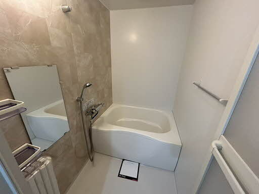 ホワイティハイツの浴室