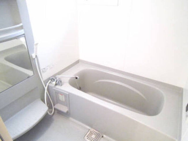 【浴室】 | FLORAⅢ | 103 追い炊き付の1坪風呂