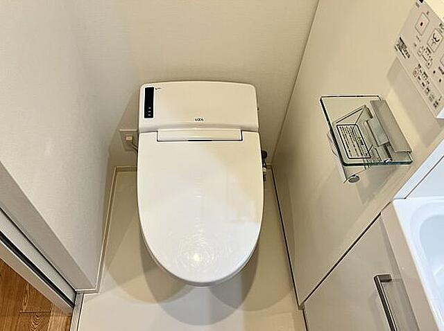 練馬区桜台４丁目の賃貸マンションのトイレ