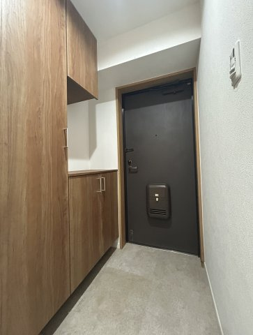 ライオンズマンション上野芝五丁の玄関|玄関収納