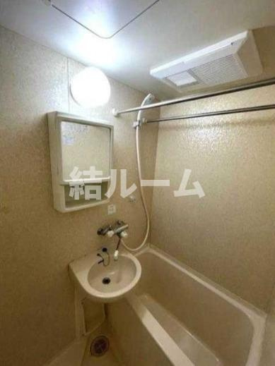 豊島区池袋４丁目の賃貸マンションの浴室