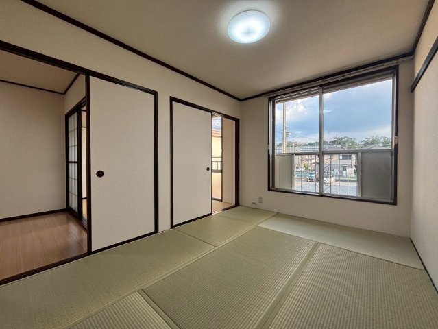 フォーブル鍵山Bの和室