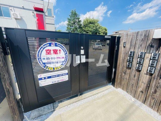 練馬区練馬３丁目のアパートのエントランス