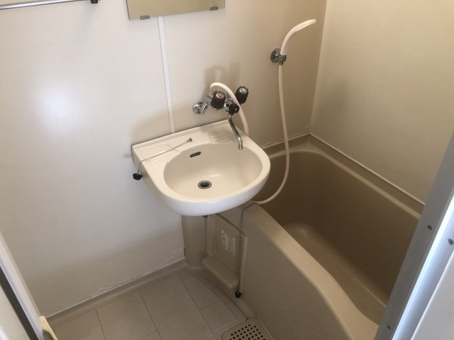 カナディアンハイツ・小山Ｂの浴室