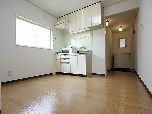 サンジュエリー所沢の居間・リビング