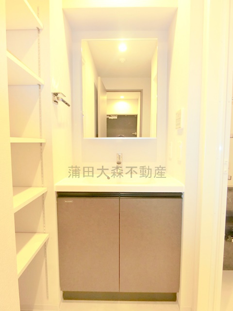 プライムガーデン大森の洗面所|独立洗面台