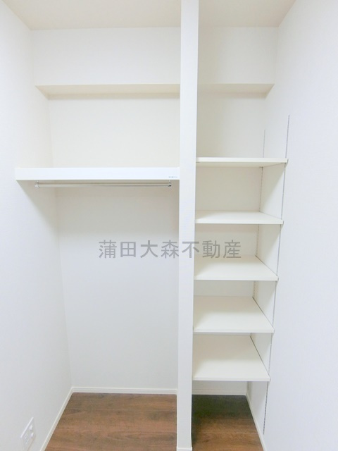 プライムガーデン大森の収納|洋室2.5帖　収納