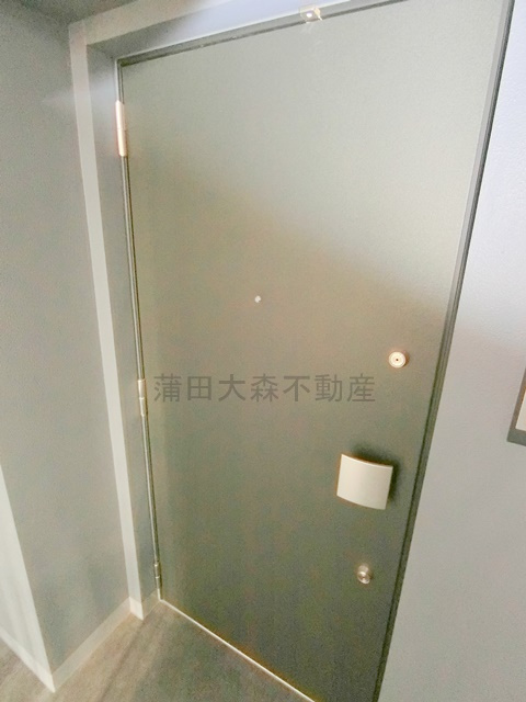 プライムガーデン大森の玄関