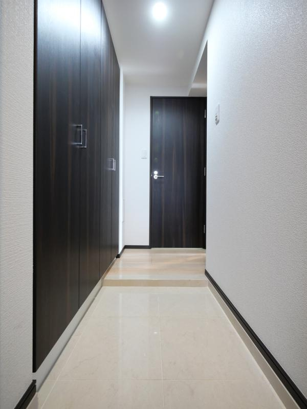 ジェノヴィア東大前グリーンヴェールの玄関|玄関　シューズボックス有り