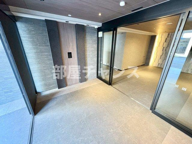 プレサンス名駅南ブリエのエントランス
