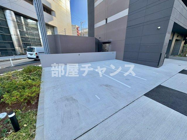 プレサンス名駅南ブリエの駐車場