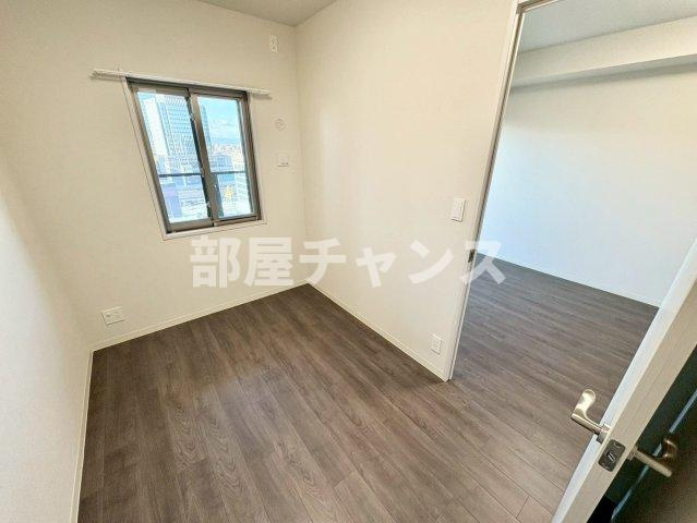 プレサンス名駅南ブリエの洋室