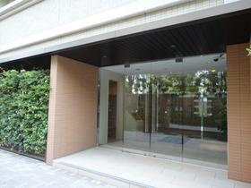 マスターズコート木場公園クレールのエントランス