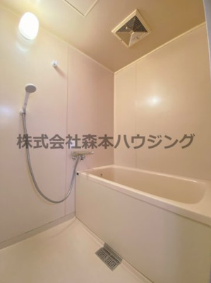 【浴室】 | 　忍ヶ丘グリーンハイツ | ゆったり過ごせるお風呂です