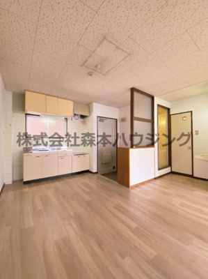 【居間・リビング】 | 　忍ヶ丘グリーンハイツ | きれいな居間です