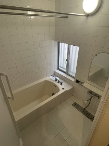 世田谷区下馬１丁目の一戸建ての浴室