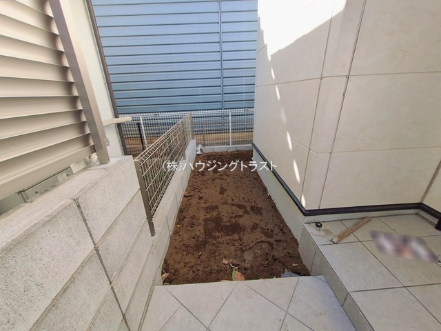 仲介手数料無料　KEIAI GRACE所沢市中富南３期　新築戸建　全１棟　の庭