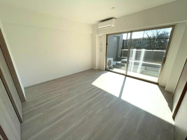 ミレーネ神戸住吉本町の居間・リビング