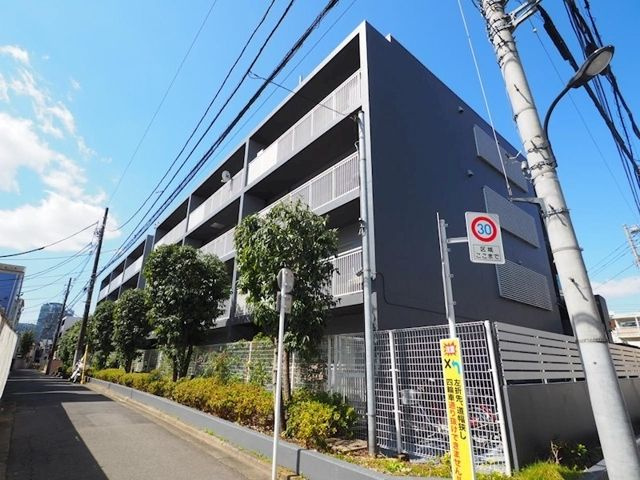 レジディア北新宿の外観