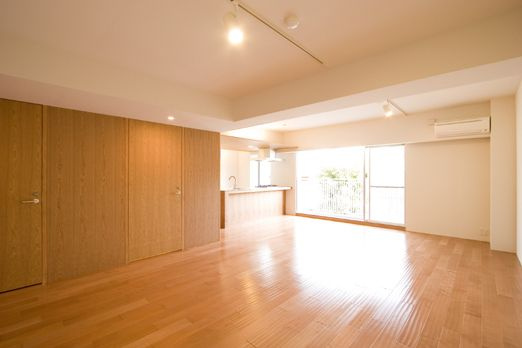 レジディア北新宿のバルコニー