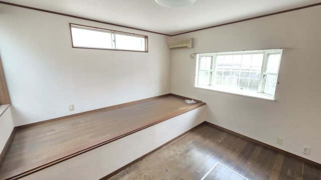 保土ヶ谷区 《2棟売り!!アパート》の洋室