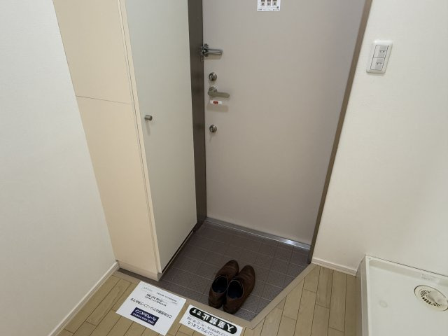 フラッツＯＮＥの玄関