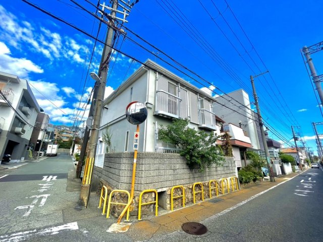 ラヴィアンヌ芦屋川の外観