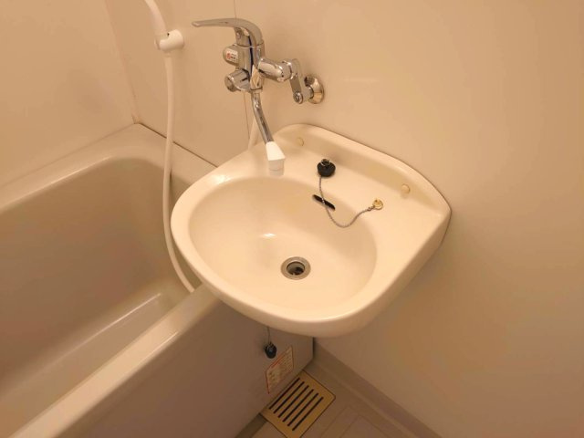 第6六甲センタービルの洗面所