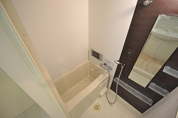 アドバンス神戸グルーブの浴室