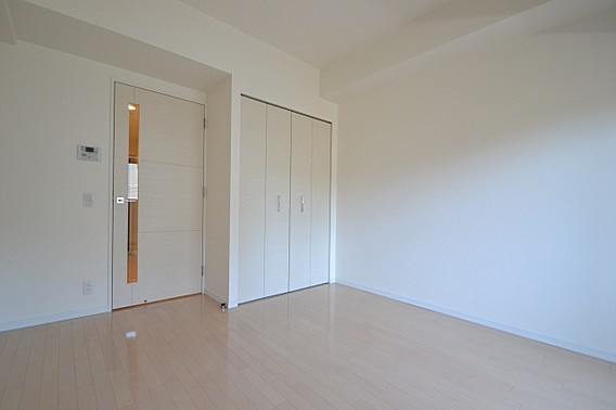 アドバンス神戸グルーブの居間・リビング