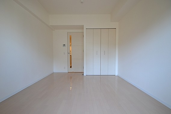 アドバンス神戸グルーブの居間・リビング