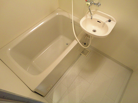 メープルレジデンスの浴室