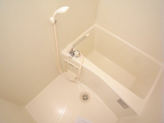 アネスト神戸西元町の浴室