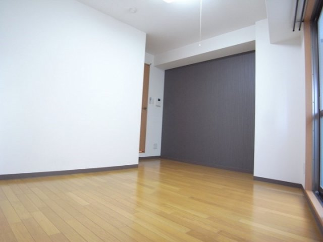 アネスト神戸西元町の居間・リビング